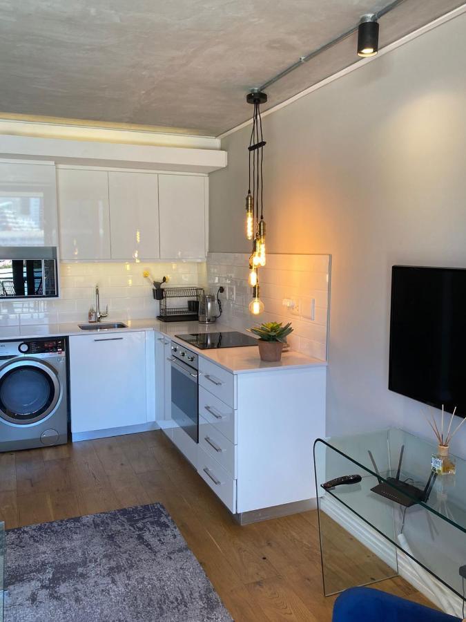 Modern Apartment In The Docklands, De Waterkant, Cape Town Stunning Views, Gorgeous Pool Deck 外观 照片